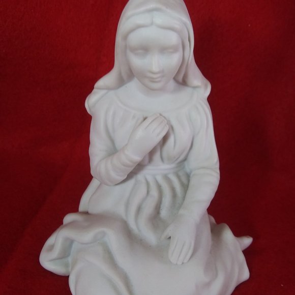 Vintage 1980's Avon Nativity Holy Family - Picture 5 of 15